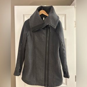 Lululemon Gray Asymmetrical Coat w/ Wide Collar size 6
